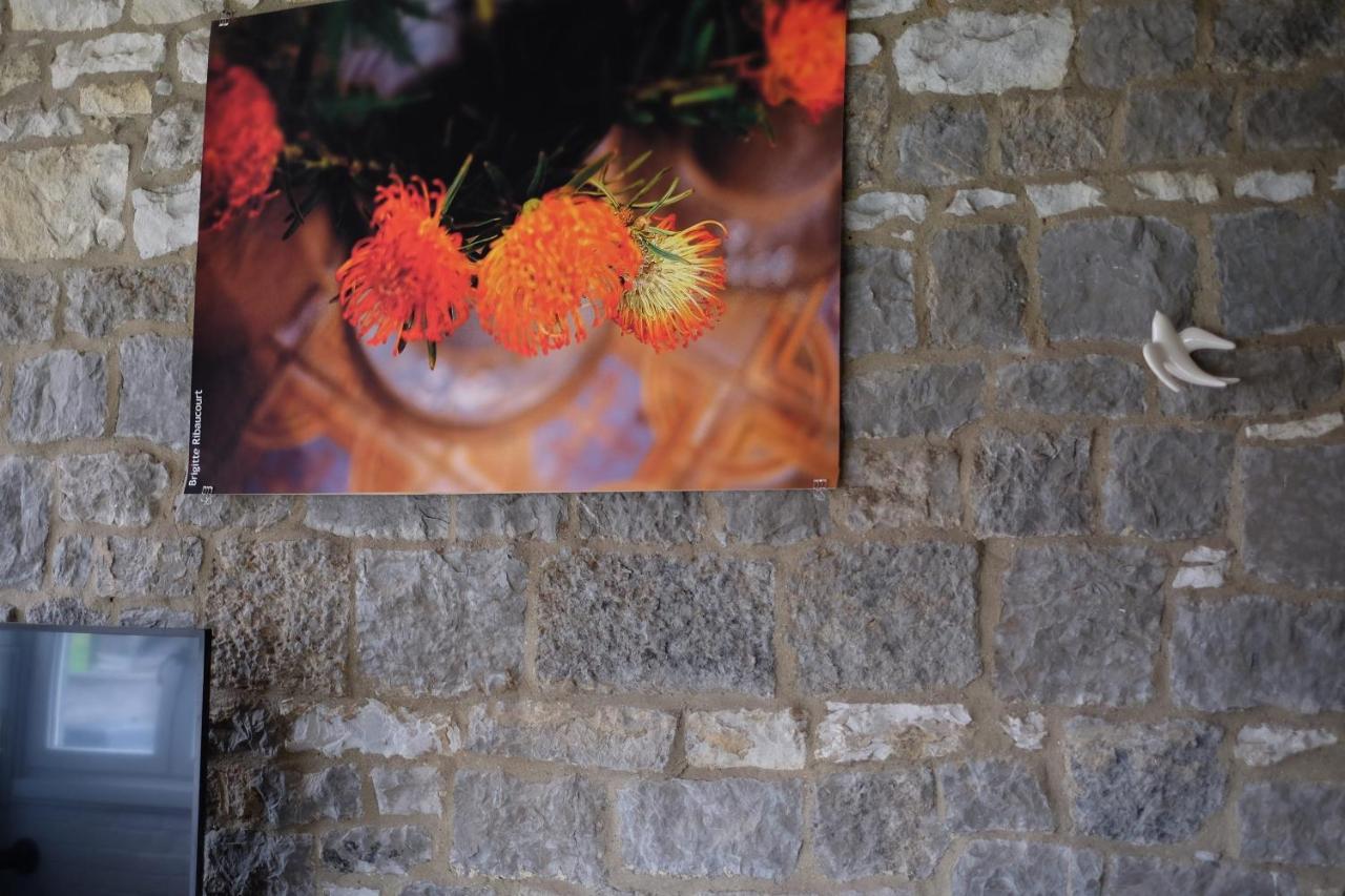 Le Gite De La Gray House Mettet ภายนอก รูปภาพ